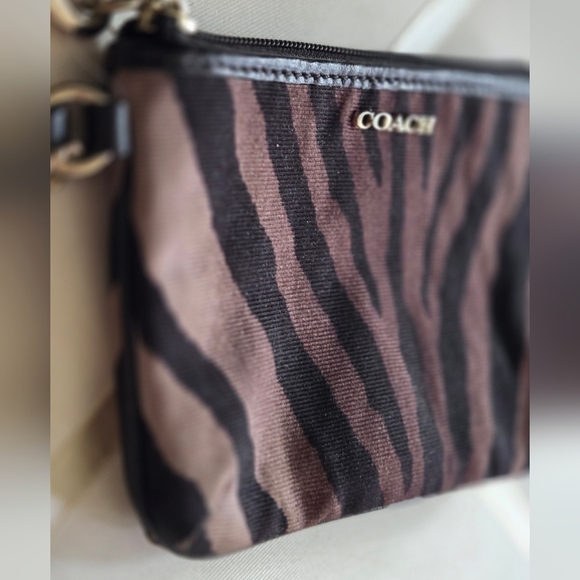 COACH MADISON ZEBRA PRINT SMALL WRISTLET BLACK BROWN CREAM - Picture 6 of 8